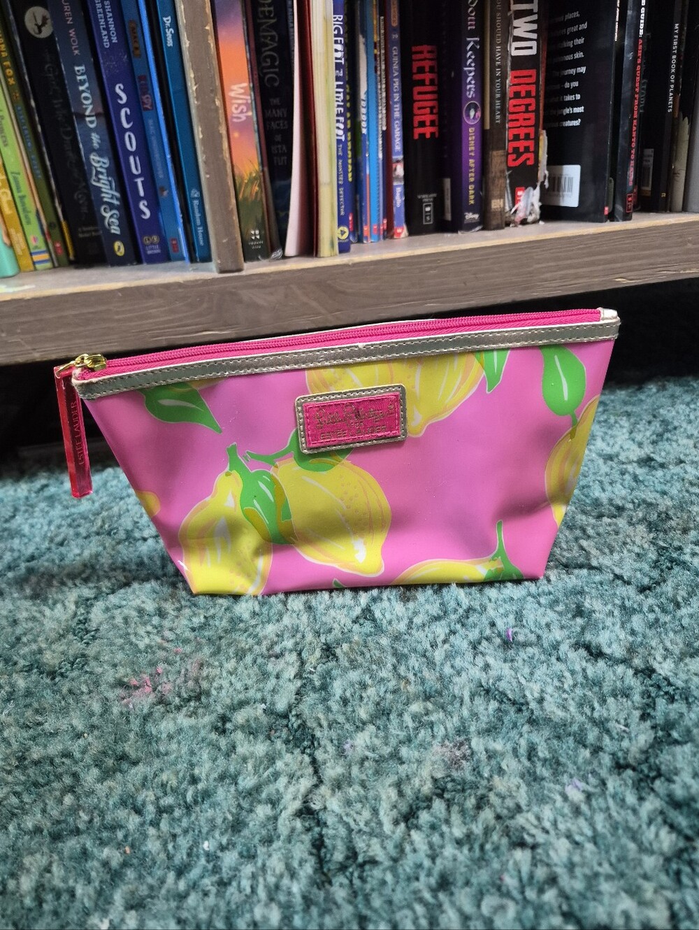 Lilly Pulitzer For Estee Lauder Cosmetic Bag Plastic Lemons Zipper
